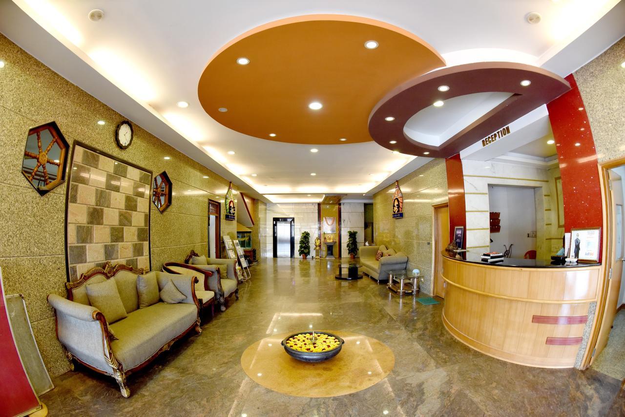Hotel Sharada International Udupi Exterior foto