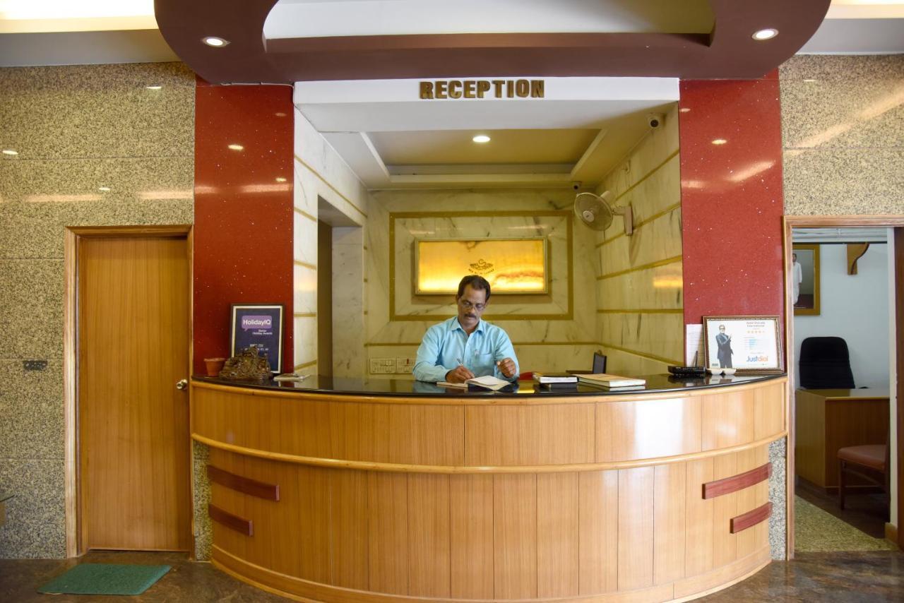 Hotel Sharada International Udupi Exterior foto