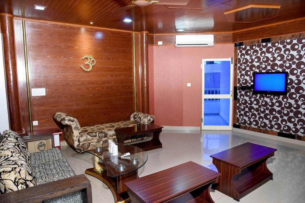 Hotel Sharada International Udupi Exterior foto